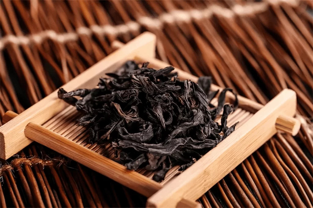 Explore the Essence of Da Hong Pao Oolong Tea
